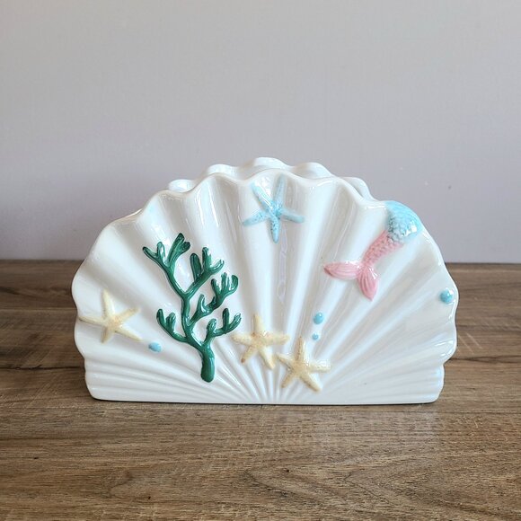 Large 9 3/4'' long, 6'' tall ceramic shell shape luster finish planter. - Picture 2 of 9